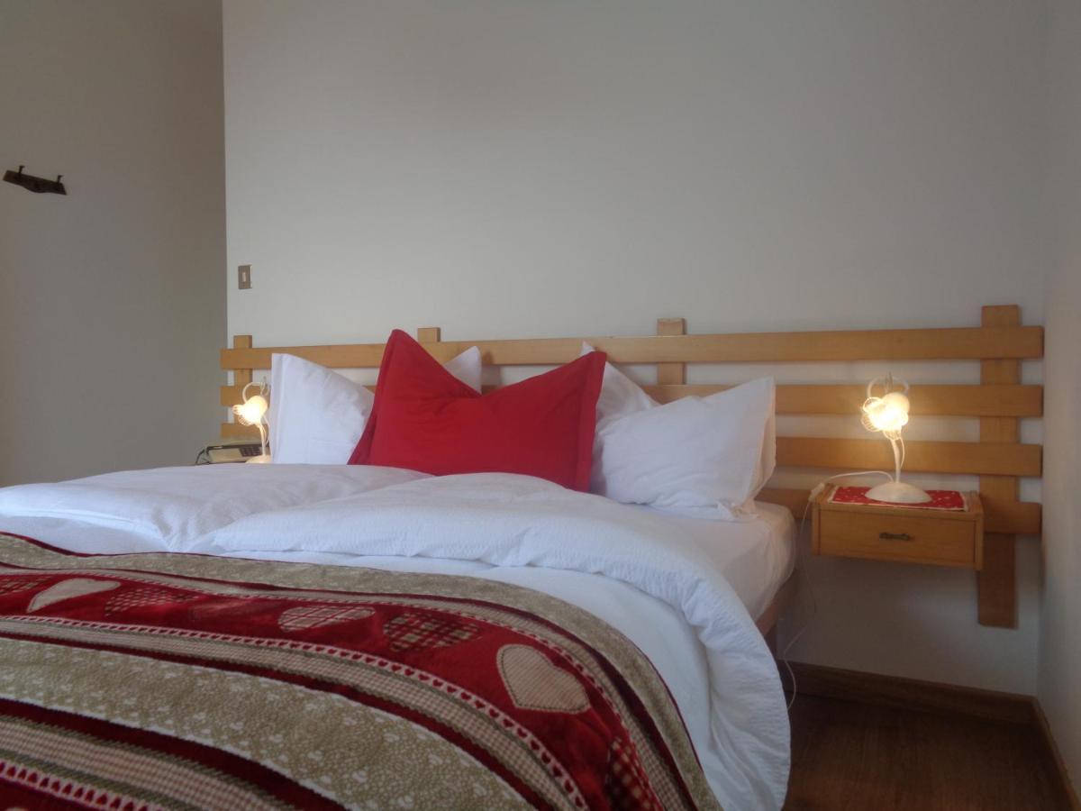 Hotel Garni Suisse San Martino Di Castrozza Exterior photo