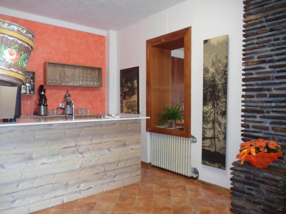 Hotel Garni Suisse San Martino Di Castrozza Exterior photo